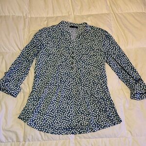 Quarter length sleeve blouse